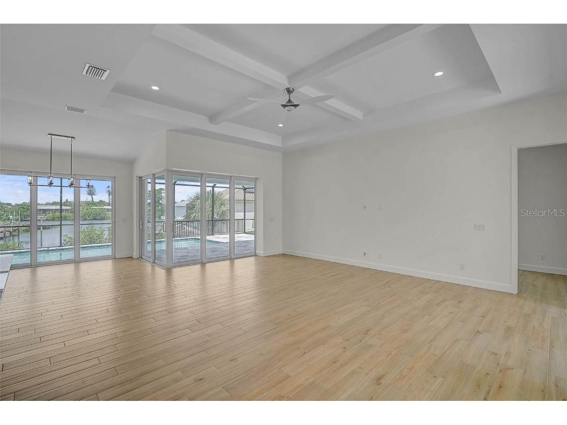 6655 Pan American Boulevard North Port FL 34287 N6139686 image25