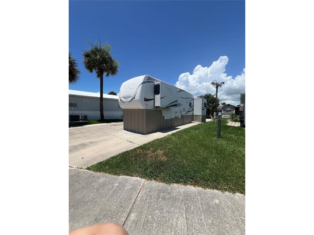 6657 SE 56th Street Okeechobee FL 34974 OK225376 image1