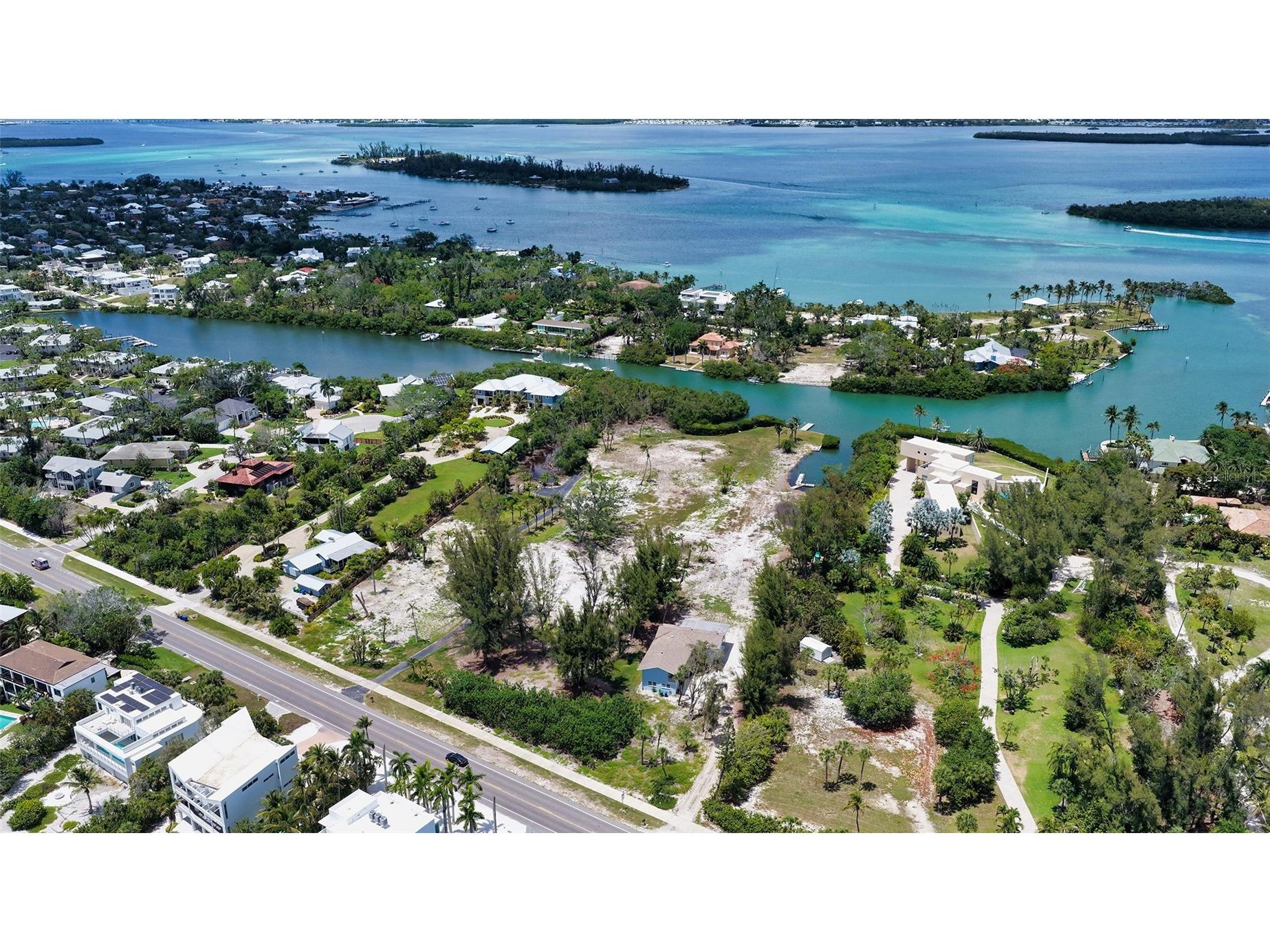 6660 & 6664 & 6670 Gulf Of Mexico Drive Longboat Key FL 34228 - BISHOPS RAYOU A4693760 image1