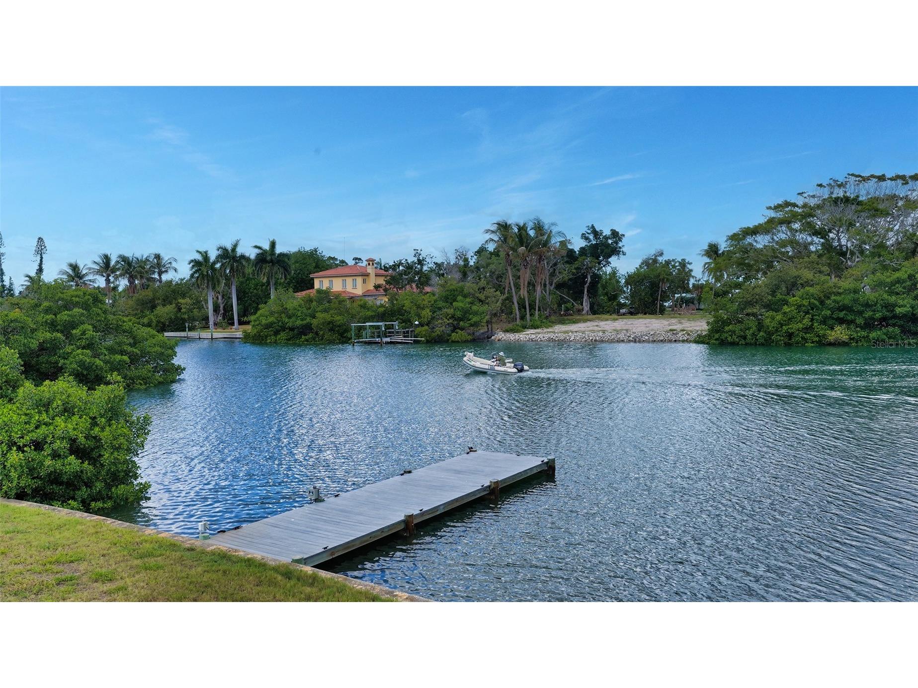 6660 & 6664 & 6670 Gulf Of Mexico Drive Longboat Key FL 34228 - BISHOPS RAYOU A4693760 image20