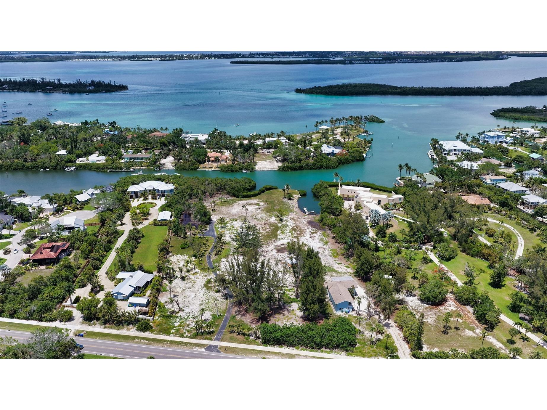 6660 & 6664 & 6670 Gulf Of Mexico Drive Longboat Key FL 34228 - BISHOPS RAYOU A4693760 image4
