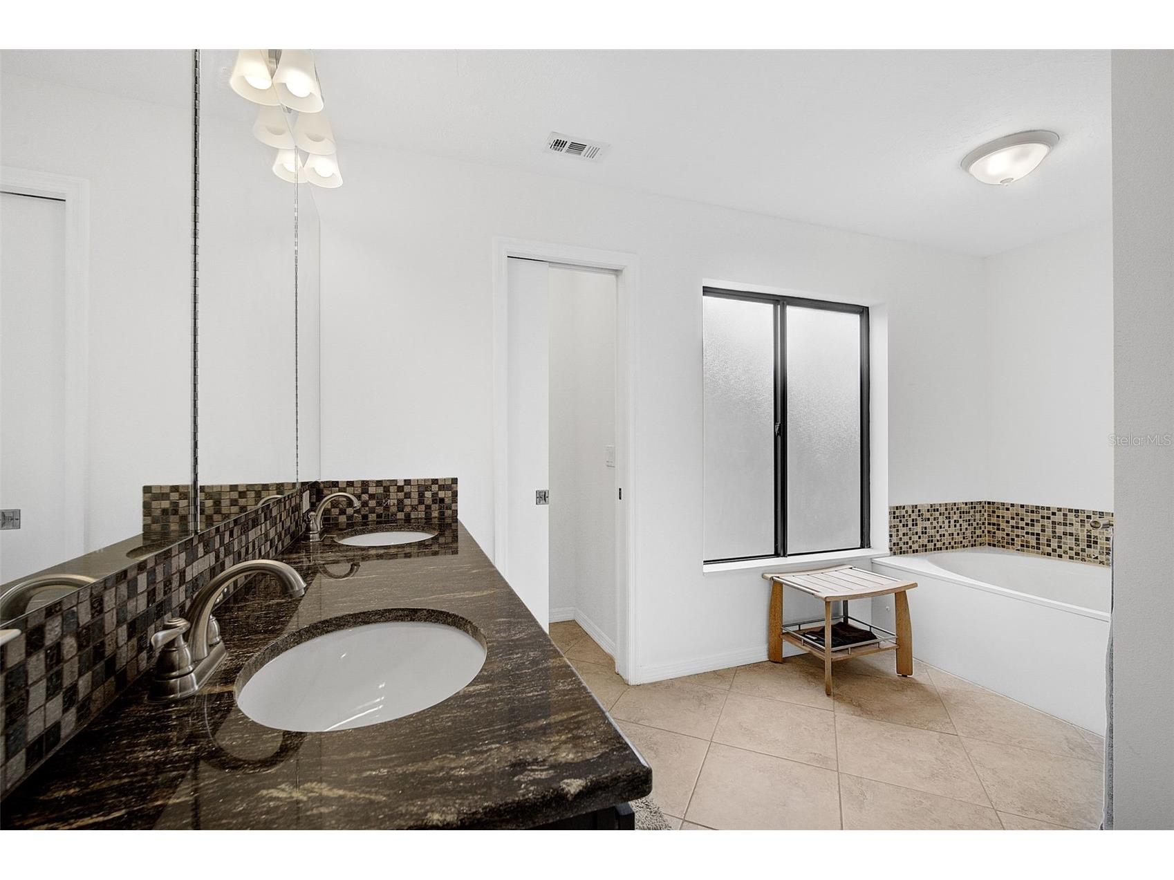 6660 Schooner Bay Circle #6660 Sarasota FL 34231 A4692279 image16