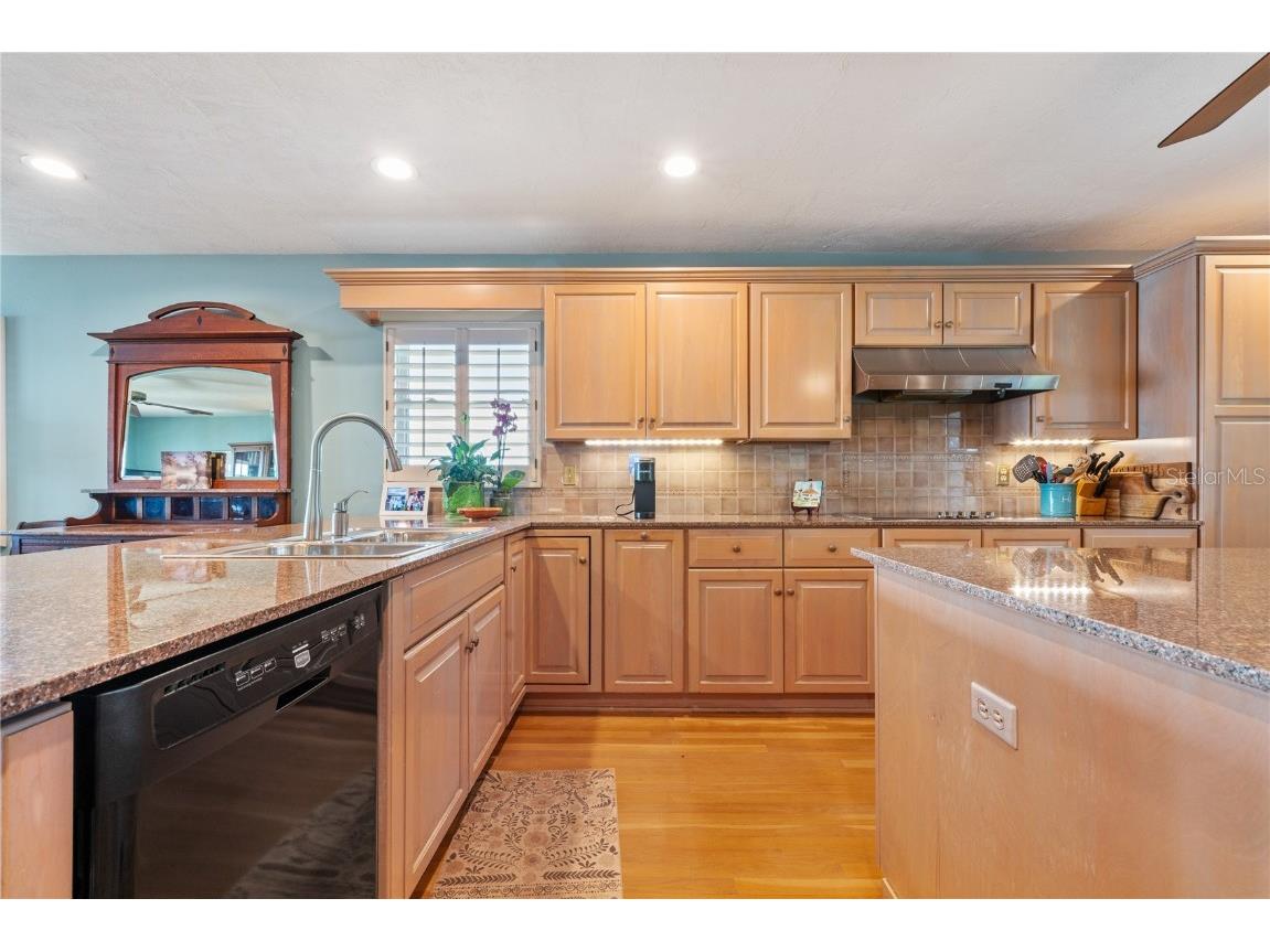 6663 Bayou Grande Boulevard NE Saint Petersburg FL 33702 TB8400015 image37