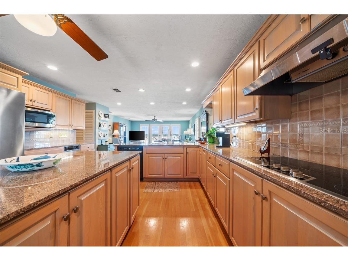 6663 Bayou Grande Boulevard NE Saint Petersburg FL 33702 TB8400015 image41