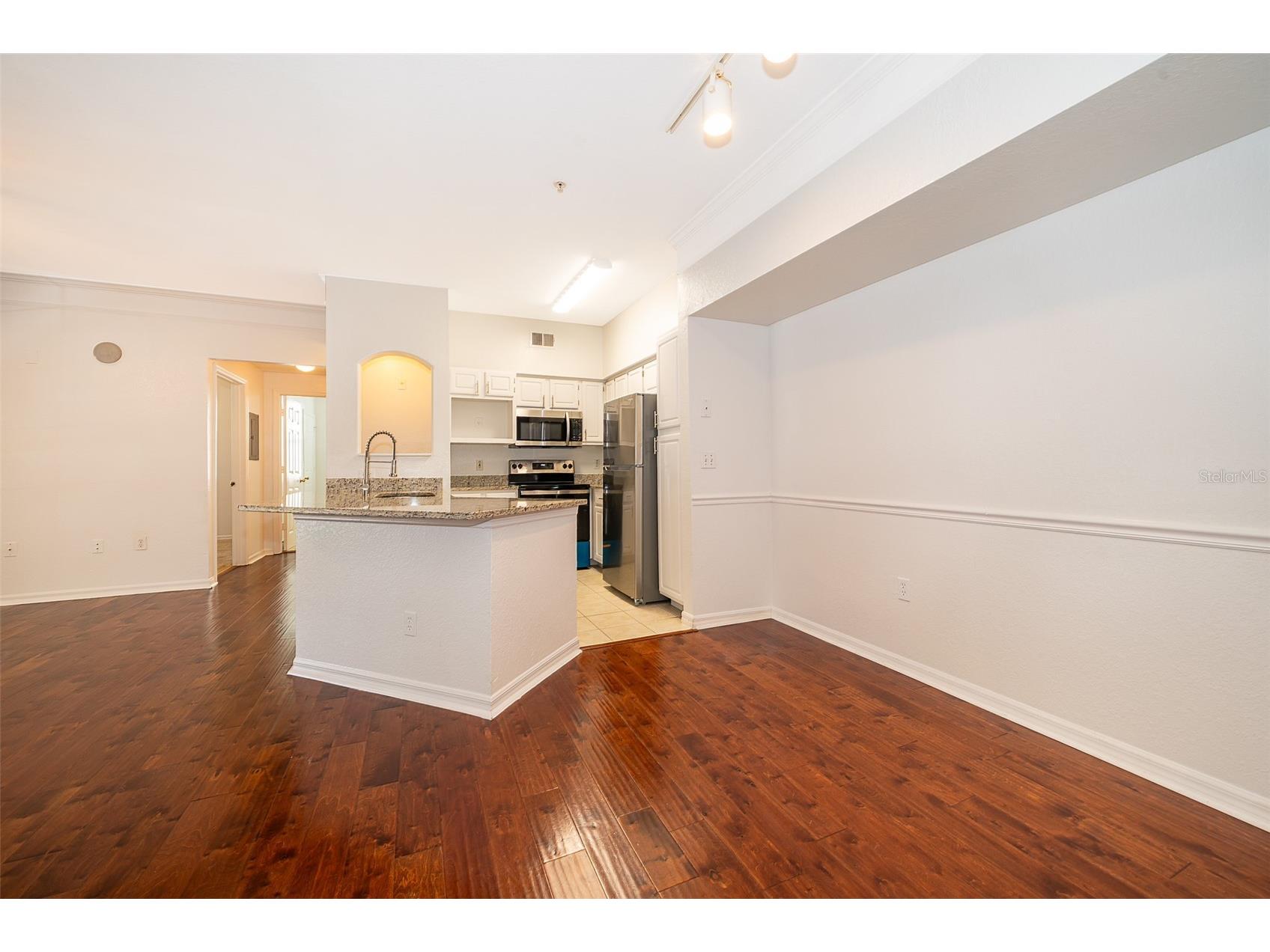 6663 Queens Borough Avenue #101 Orlando FL 32835 O6407430 image6