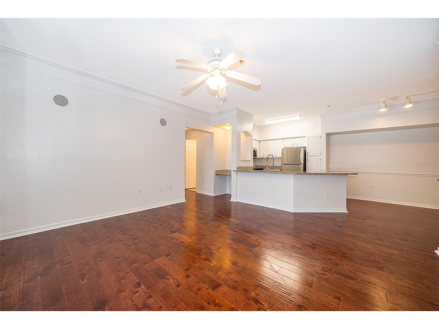 6663 Queens Borough Avenue #101 Orlando FL 32835 O6407430 image8