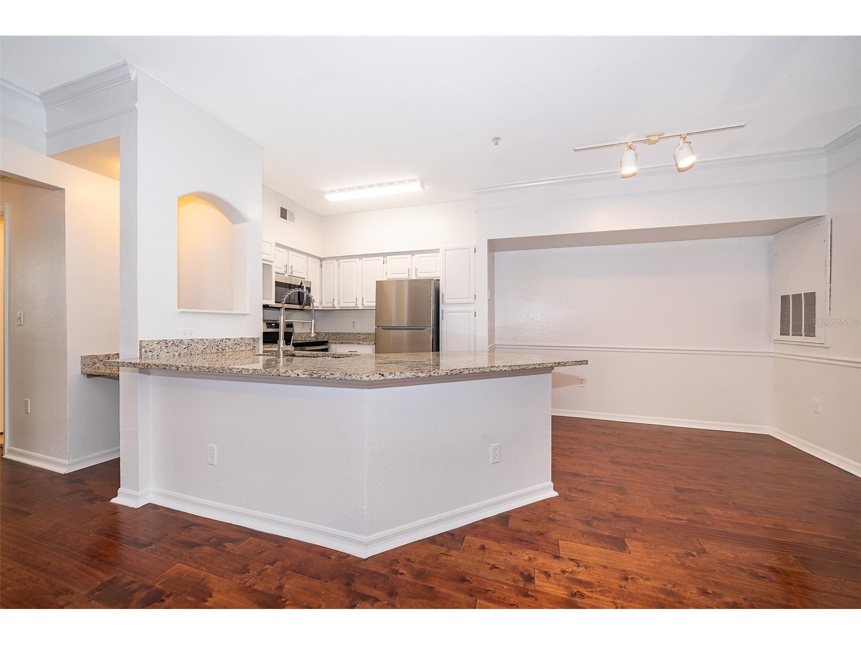 6663 Queens Borough Avenue #101 Orlando FL 32835 O6407430 image9