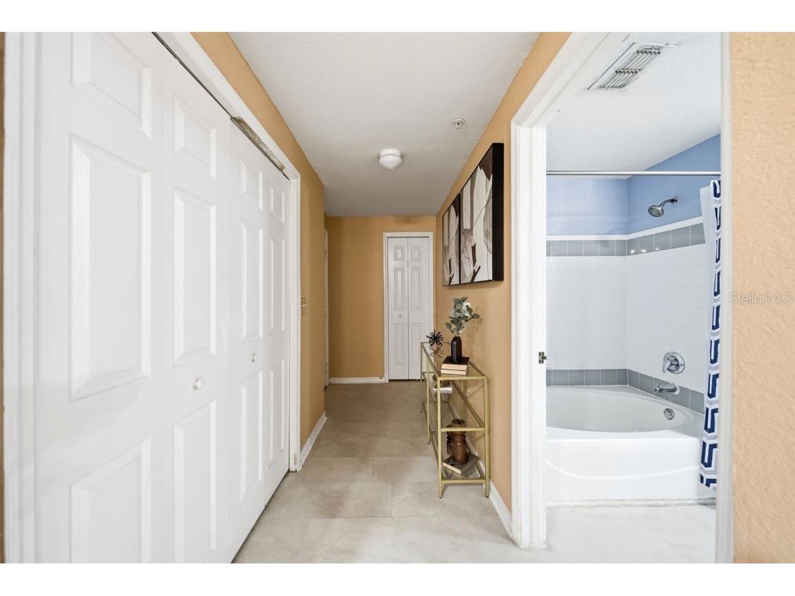 6663 Queens Borough Avenue #108 Orlando FL 32835 O6274599 image18