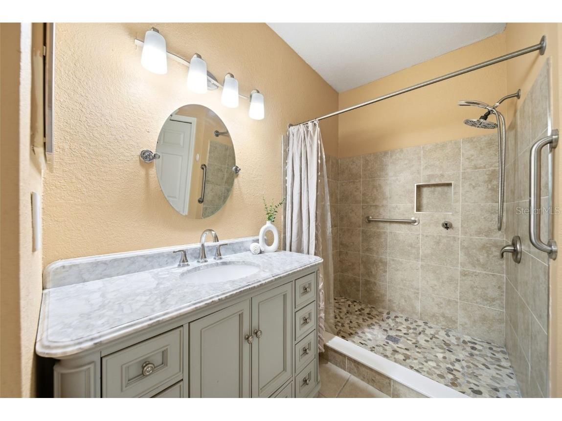 6663 Queens Borough Avenue #108 Orlando FL 32835 O6274599 image20