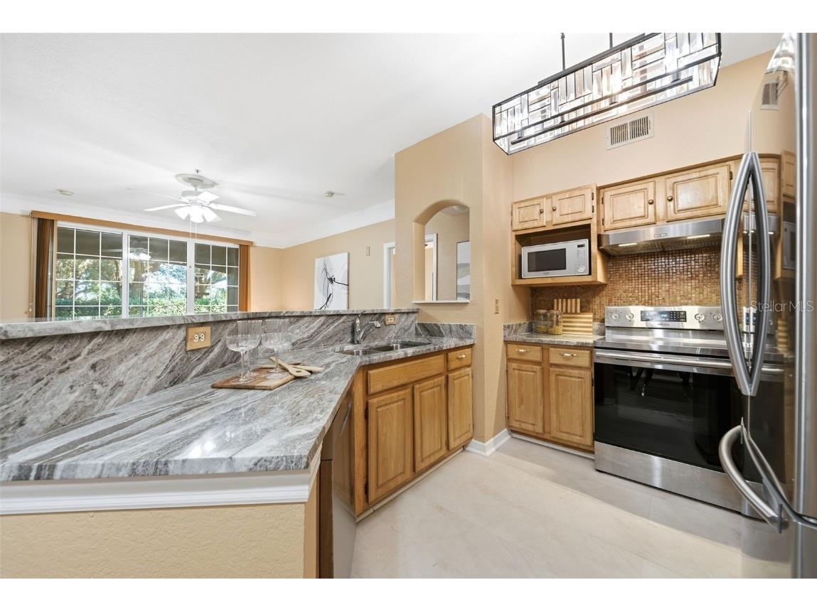 6663 Queens Borough Avenue #108 Orlando FL 32835 O6274599 image8