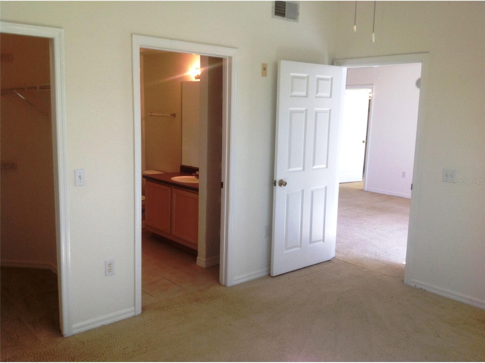 6663 Queens Borough Avenue #207 Orlando FL 32835 O6413110 image16