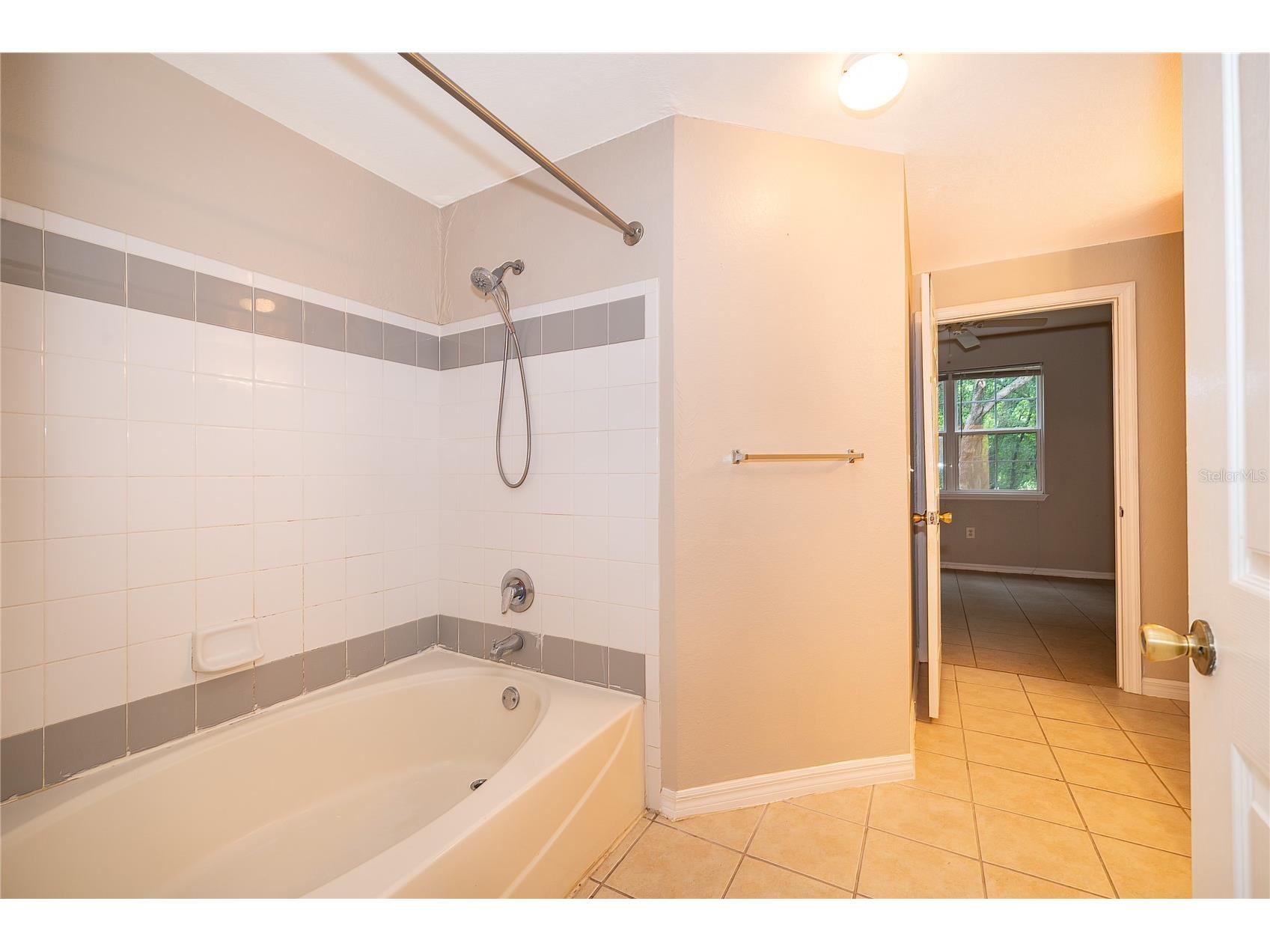 6663 Queens Borough Avenue #208 Orlando FL 32835 O6397717 image16