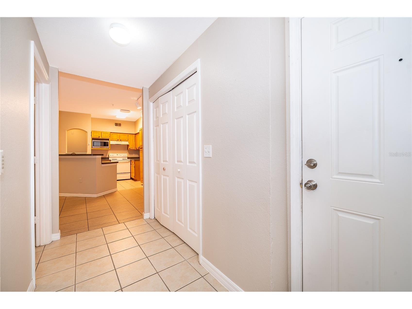 6663 Queens Borough Avenue #208 Orlando FL 32835 O6397717 image3