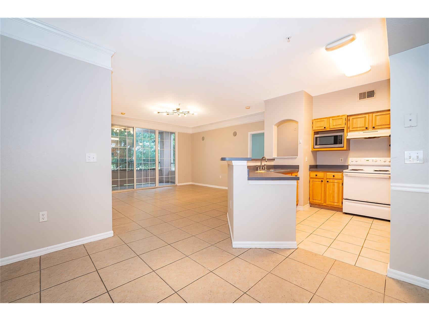 6663 Queens Borough Avenue #208 Orlando FL 32835 O6397717 image4