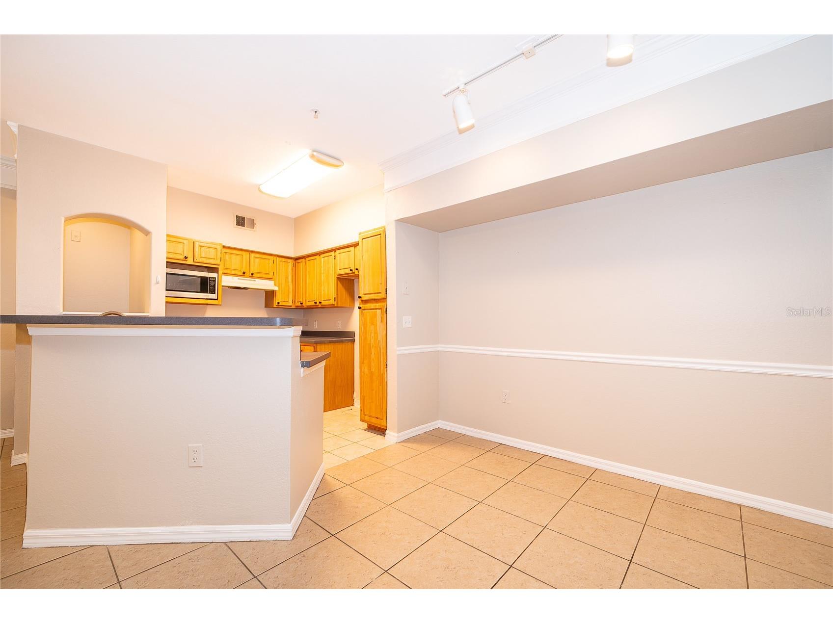 6663 Queens Borough Avenue #208 Orlando FL 32835 O6397717 image5