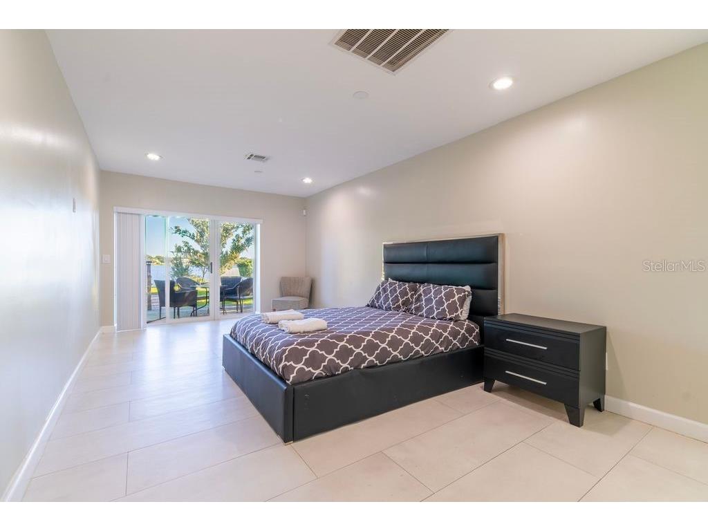 6665 Lake Cane Drive Orlando FL 32819 O6357385 image18