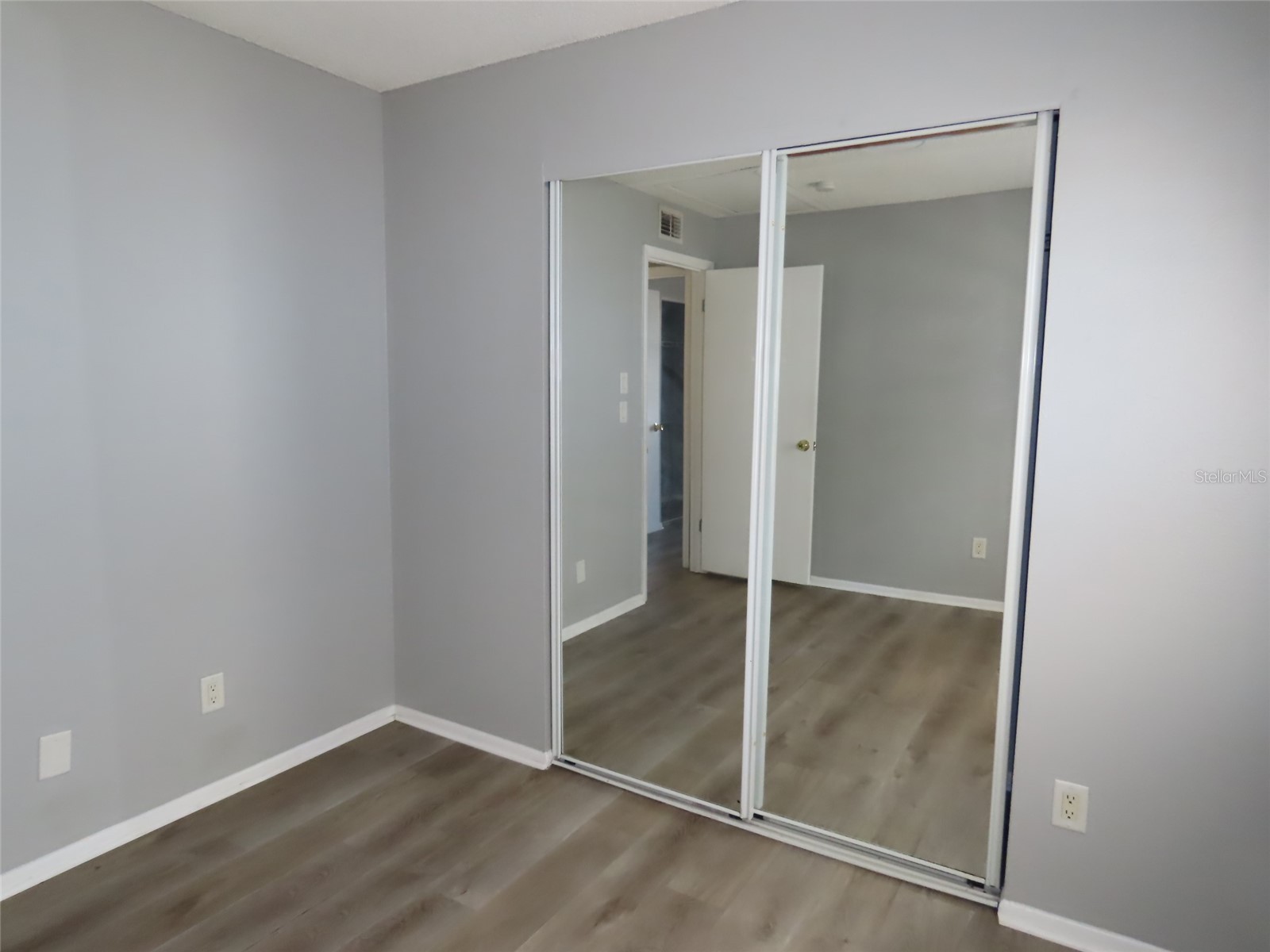 6666 56th Avenue N Saint Petersburg FL 33709 TB8479713 image8