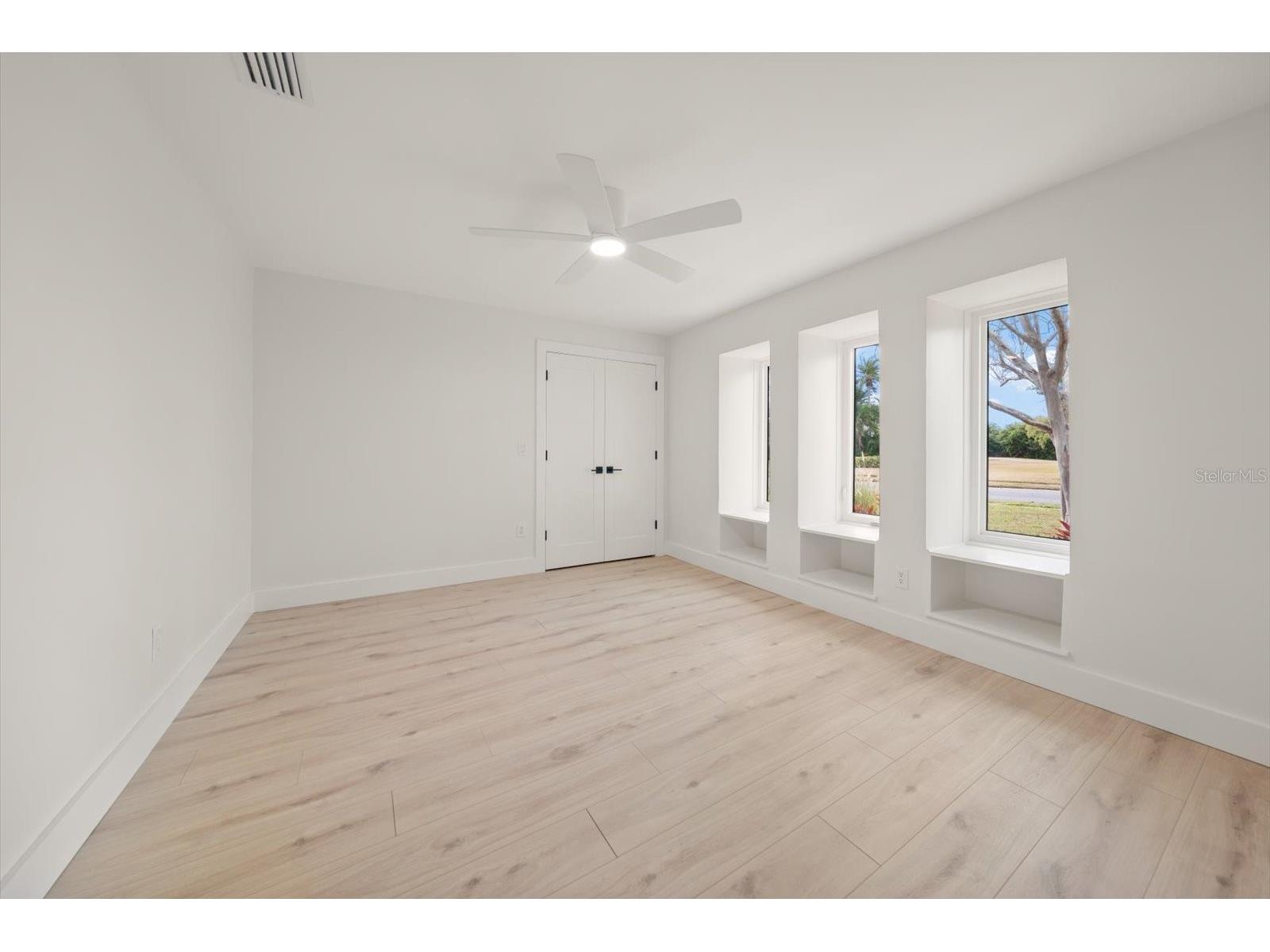 6667 Greenbrier Drive Seminole FL 33777 TB8478307 image25