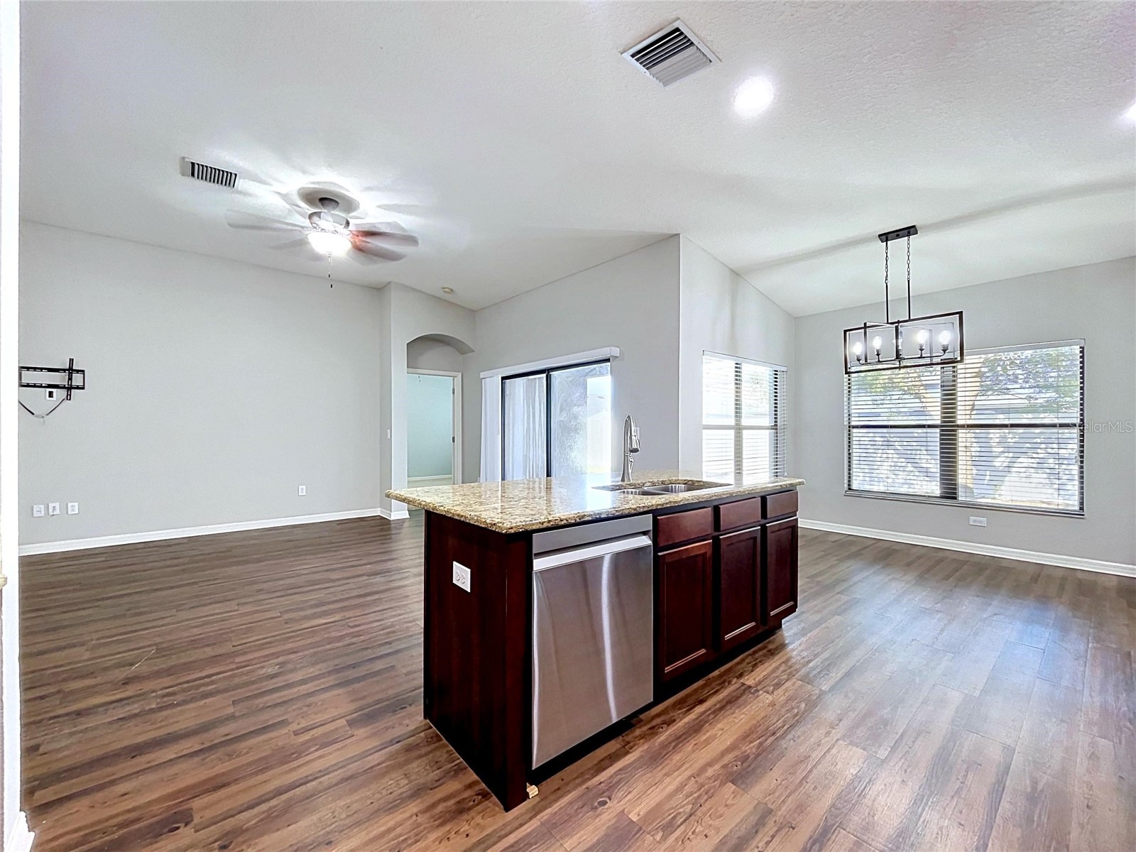 667 Hartford Heights Street Spring Hill FL 34609 W7885769 image22