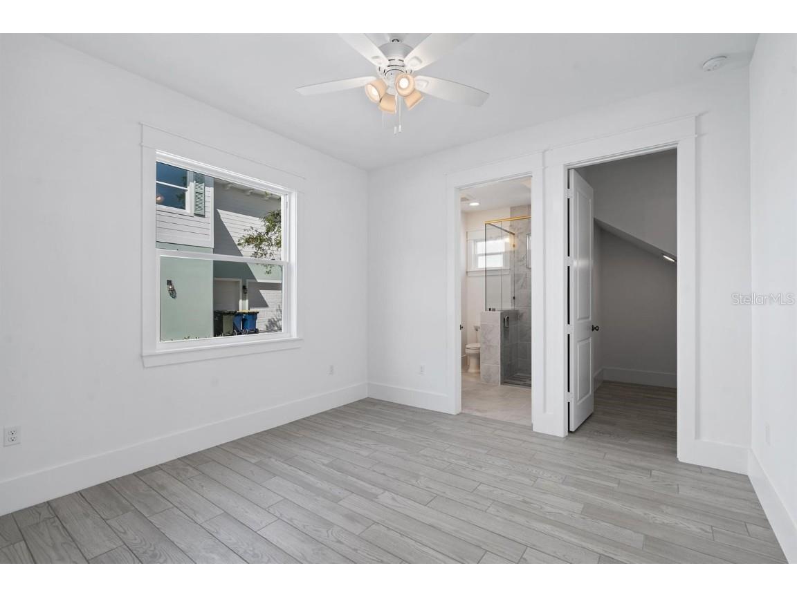 667 SW Cleveland Avenue #2 Stuart FL 34994 O6368133 image8