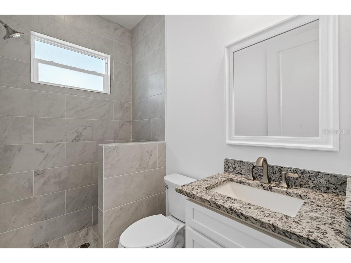 667 SW Cleveland Avenue #2 Stuart FL 34994 O6368133 image9