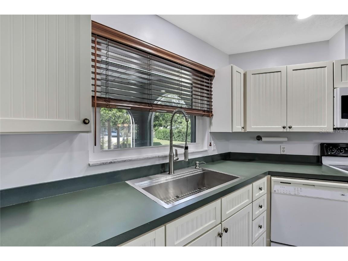 6670 S Merleing Loop Floral City FL 34436 - LAKE TSALA APOPKA W7881054 image14