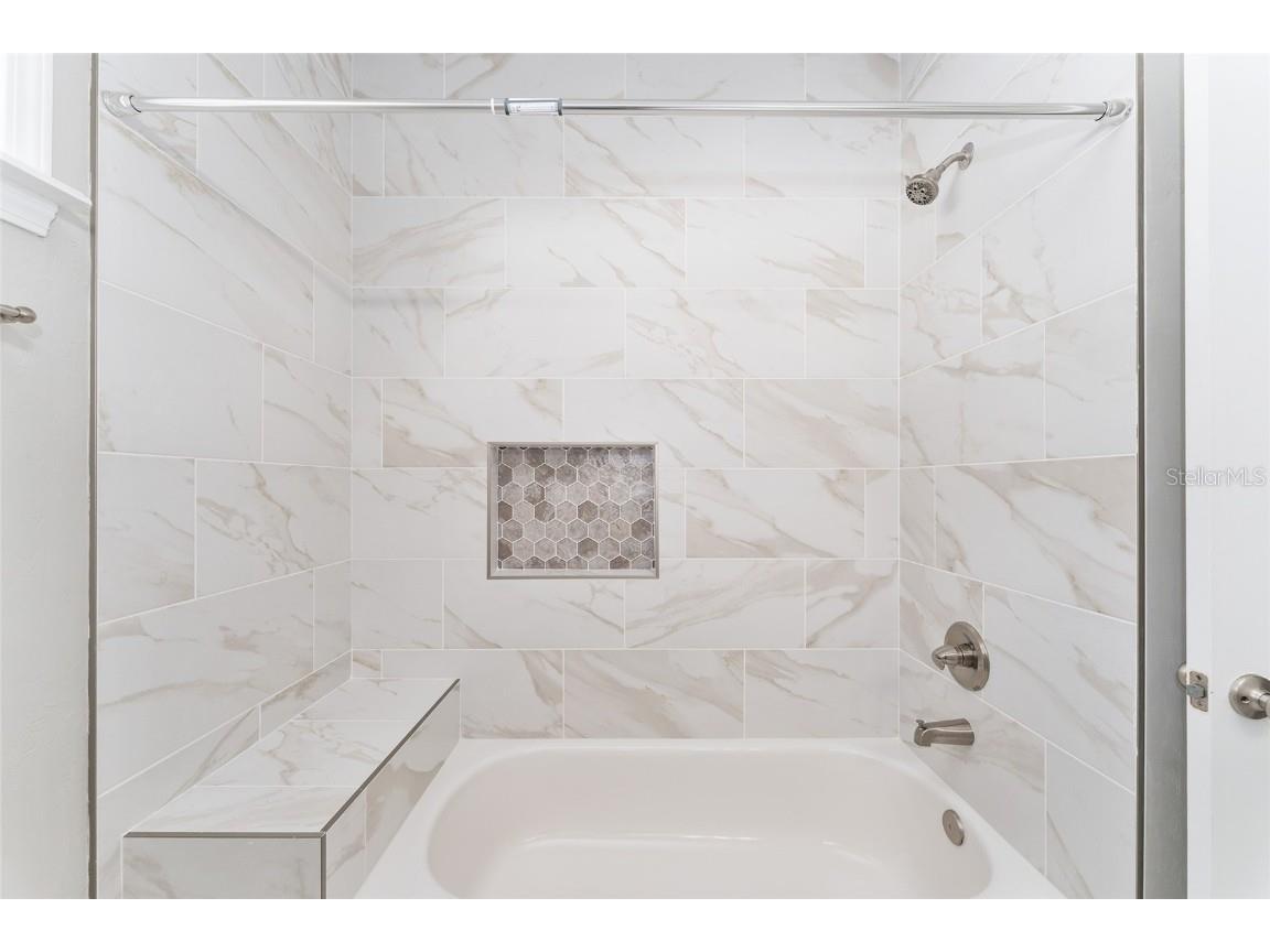 6671 SW 15th Place Gainesville FL 32607 GC536313 image75