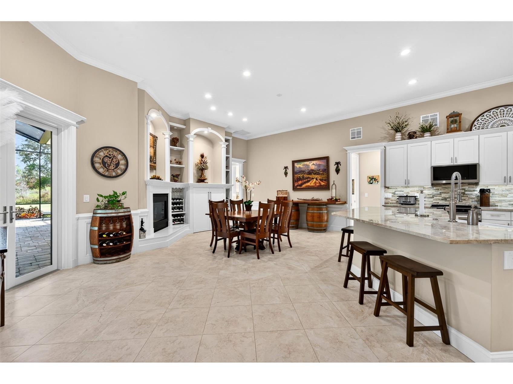 6677 Mandarin Road Sarasota FL 34238 A4675418 image8