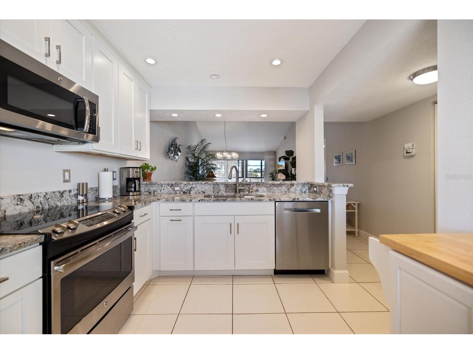 668 Bird Bay Circle #17 Venice FL 34285 N6142751 image4