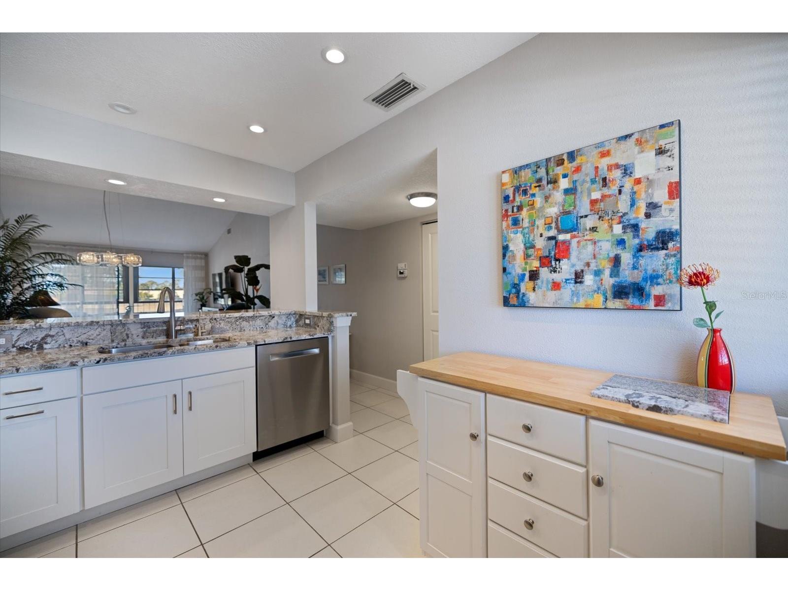 668 Bird Bay Circle #17 Venice FL 34285 N6142751 image5