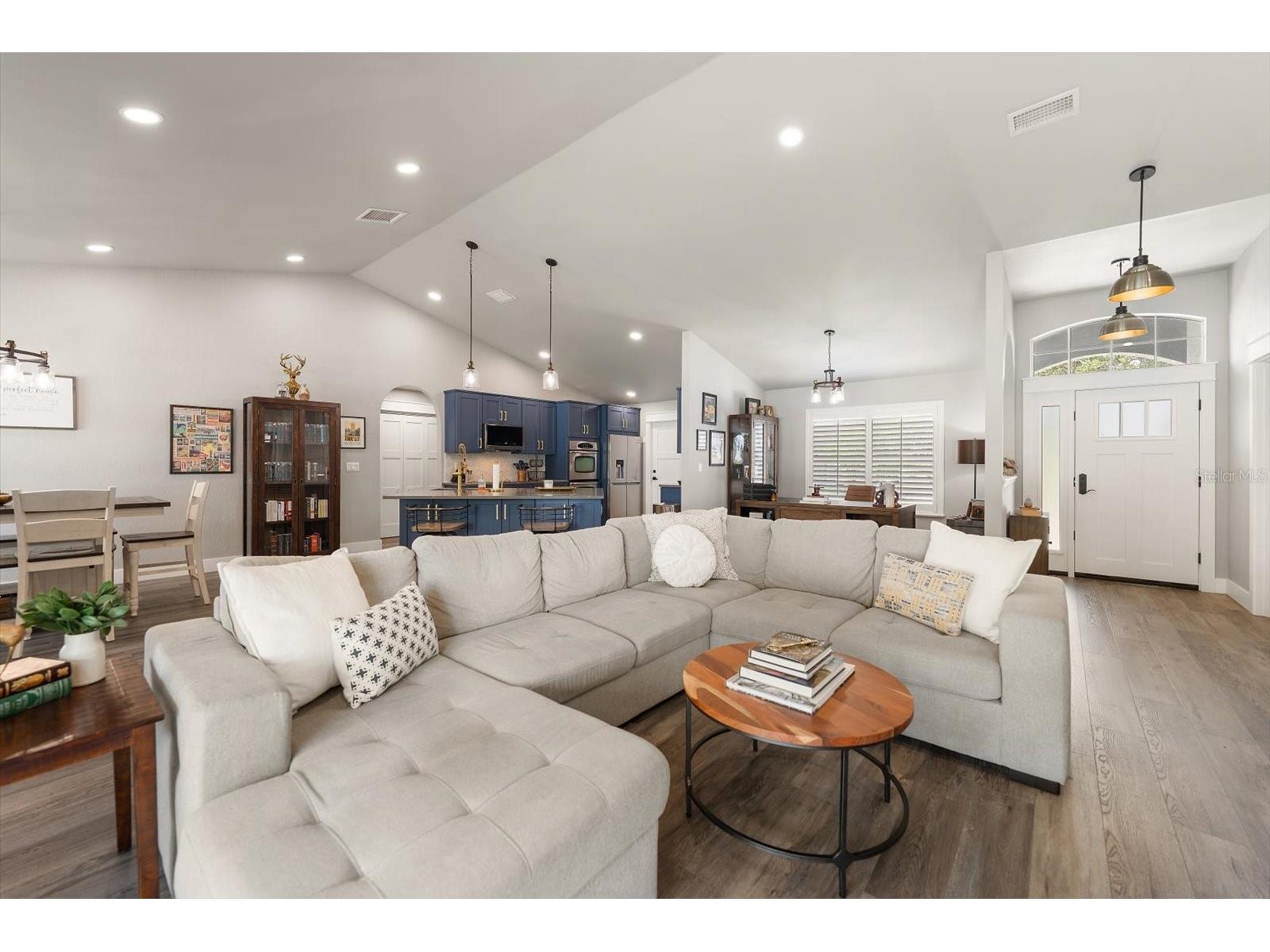 668 Mehlenbacher Road Belleair FL 33756 TB8527459 image5