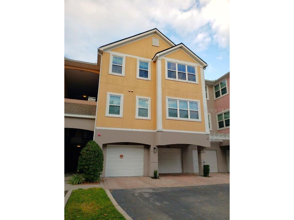 6685 Queens Borough Ave #APT 304 Orlando FL 32835 O6204226 image1