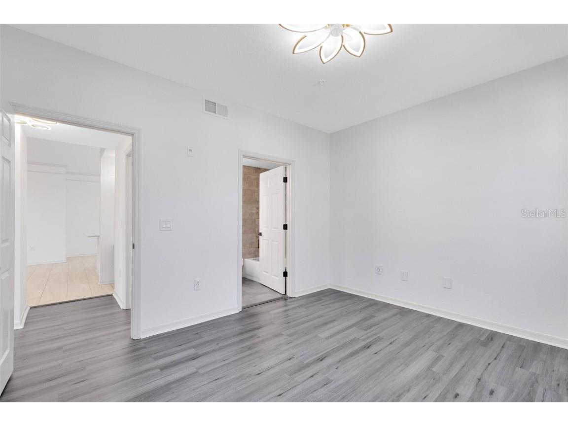 6685 Queens Borough Avenue #202 Orlando FL 32835 - TURKEY LAKE O6296973 image21