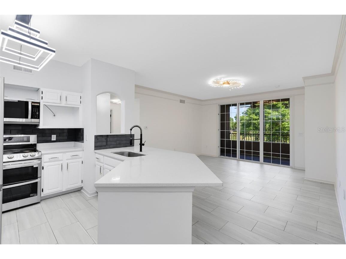 6685 Queens Borough Avenue #202 Orlando FL 32835 - TURKEY LAKE O6296973 image8