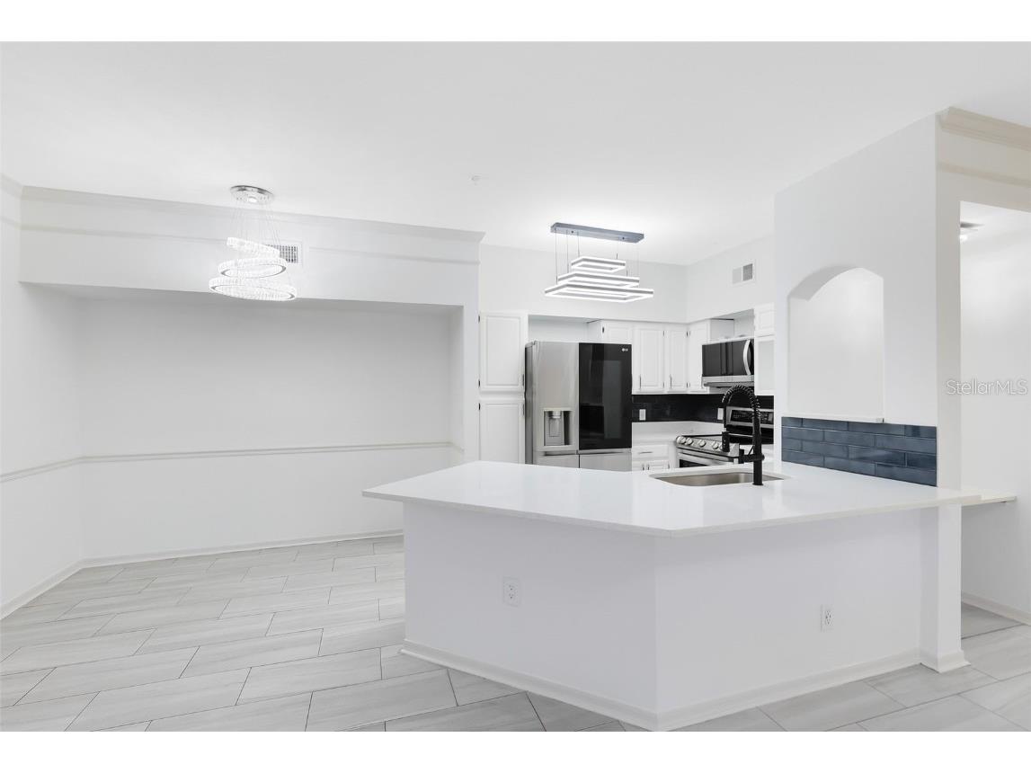 6685 Queens Borough Avenue #202 Orlando FL 32835 - TURKEY LAKE O6296973 image9