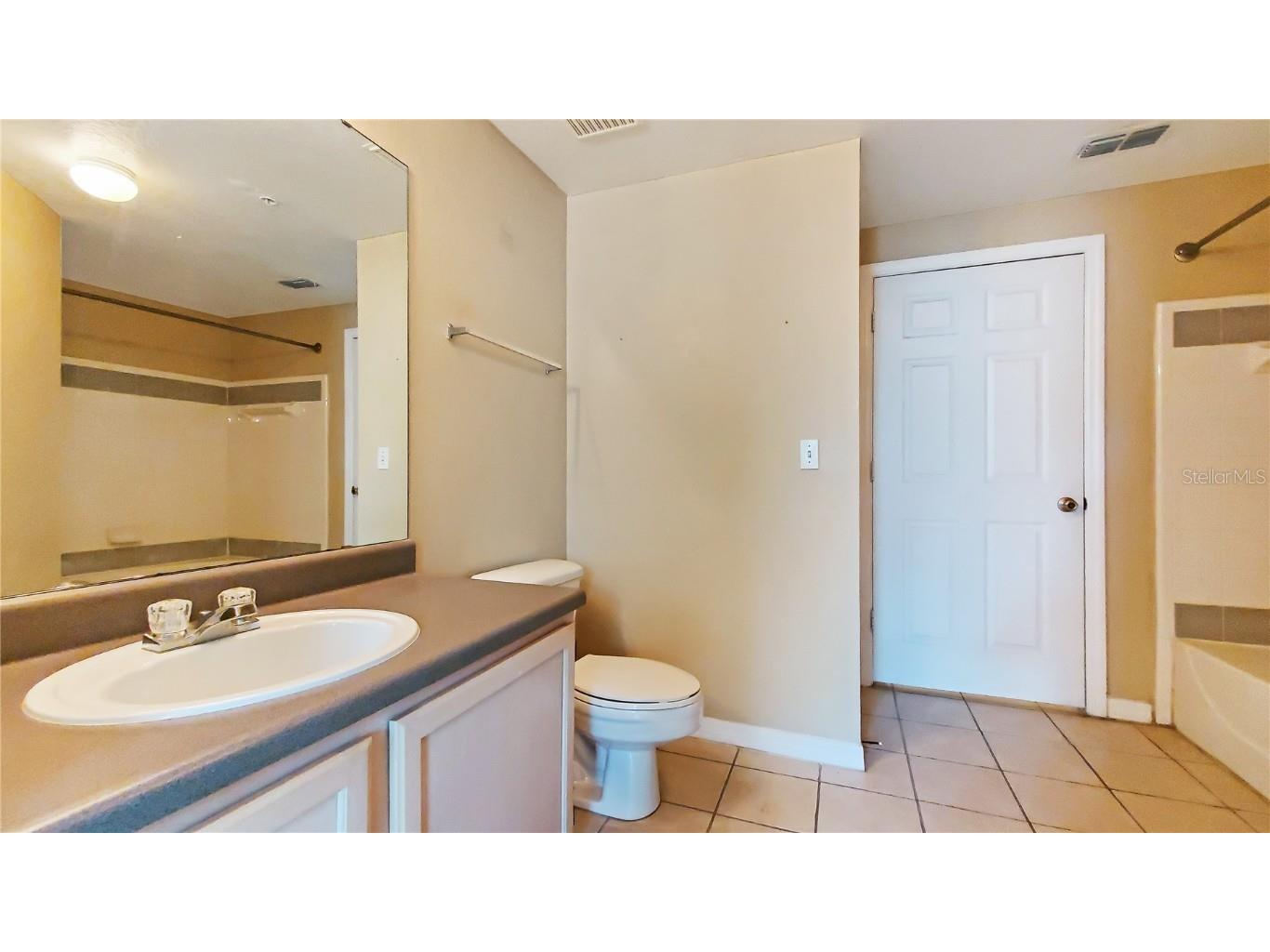 6685 Queens Borough Avenue #205 Orlando FL 32835 O6361404 image13