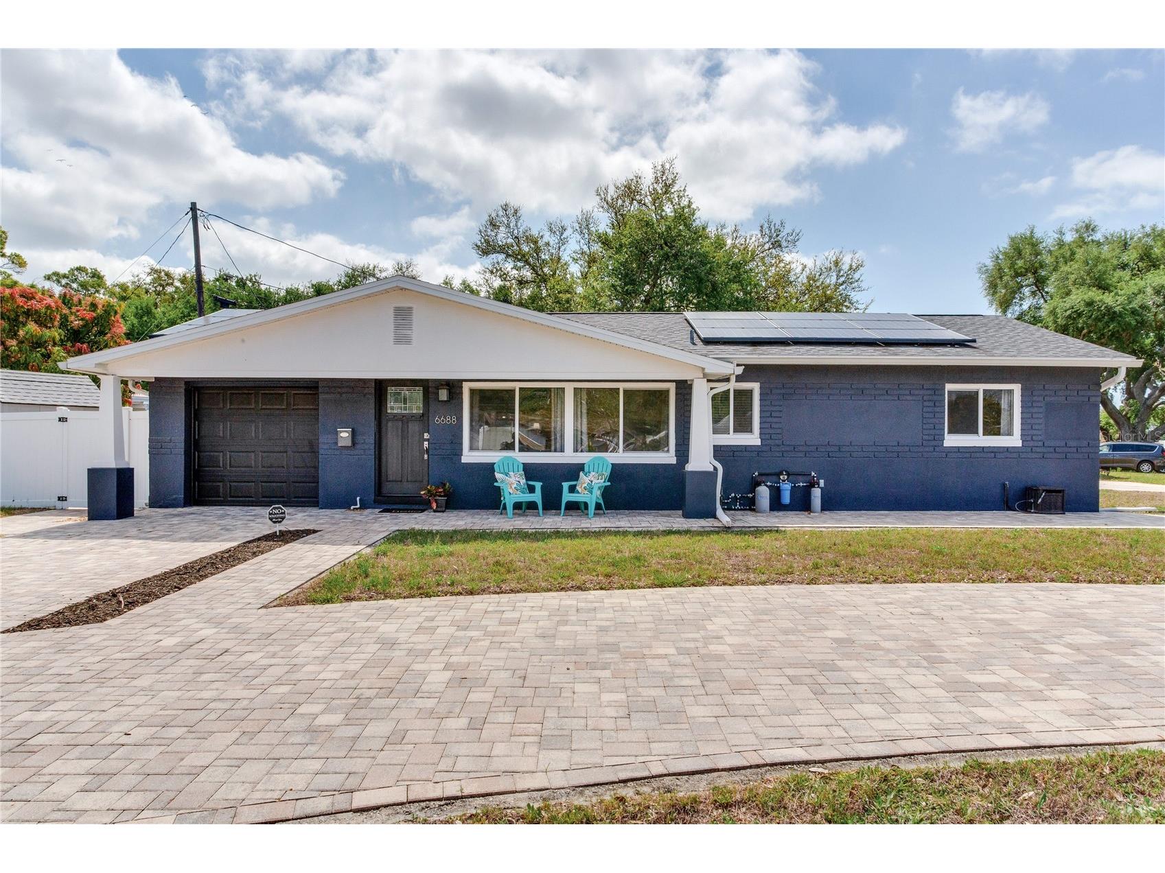 6688 30th Avenue N Saint Petersburg FL 33710 TB8486876 image1