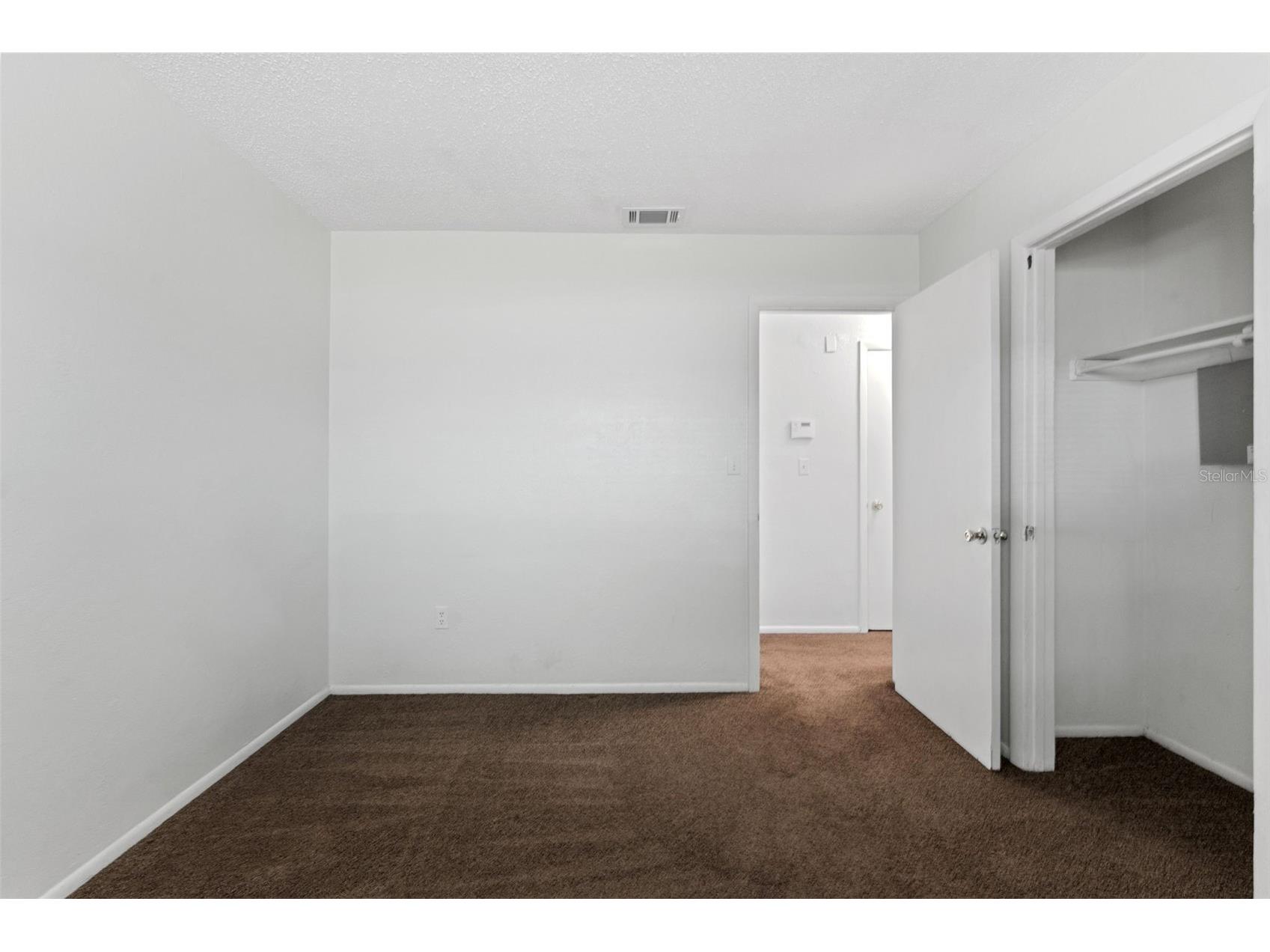 669 52nd Avenue S Saint Petersburg FL 33705 TB8489950 image19