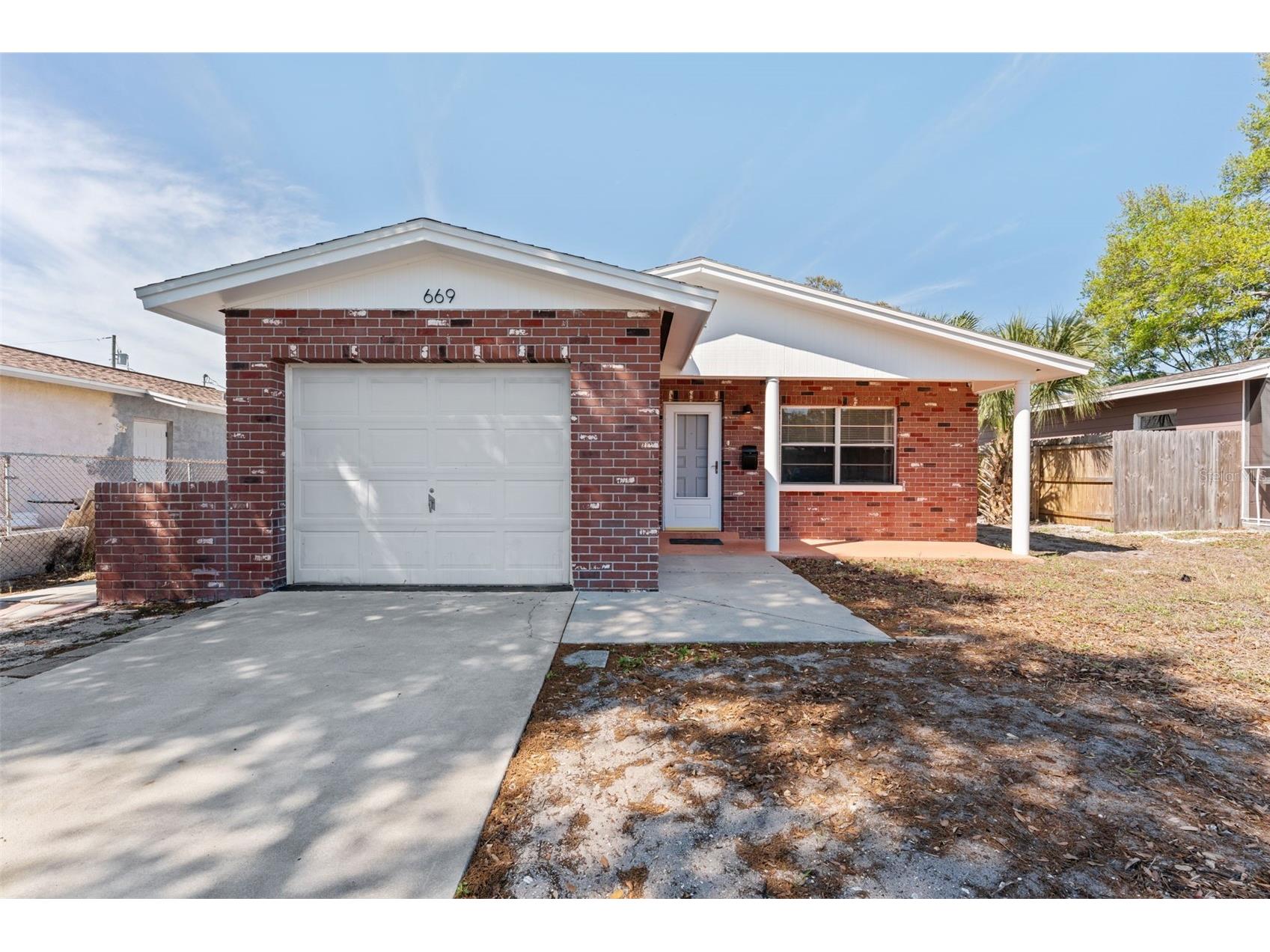 669 52nd Avenue S Saint Petersburg FL 33705 TB8489950 image2