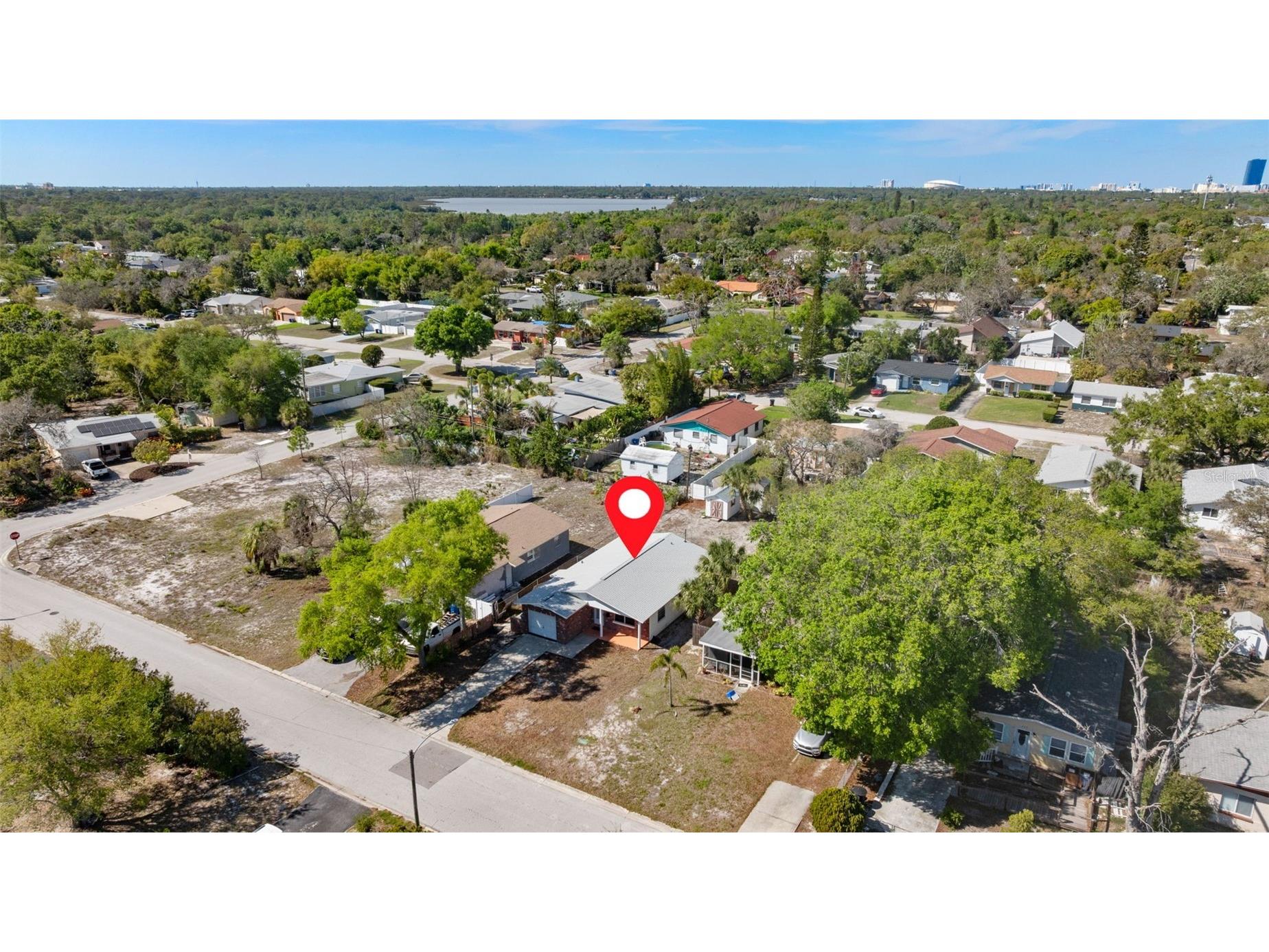 669 52nd Avenue S Saint Petersburg FL 33705 TB8489950 image5