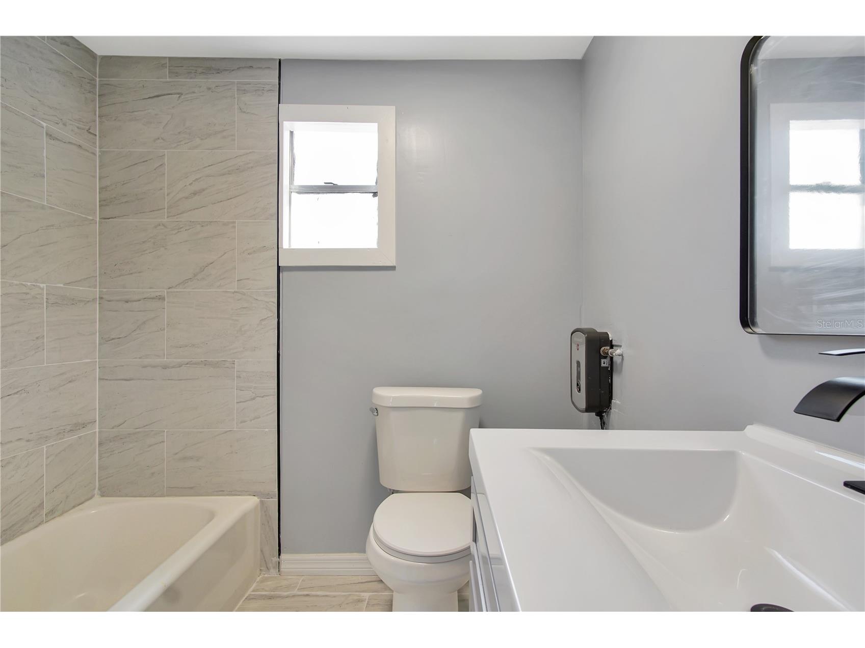 669 Avenue B NW #10 Winter Haven FL 33881 P4938794 image11