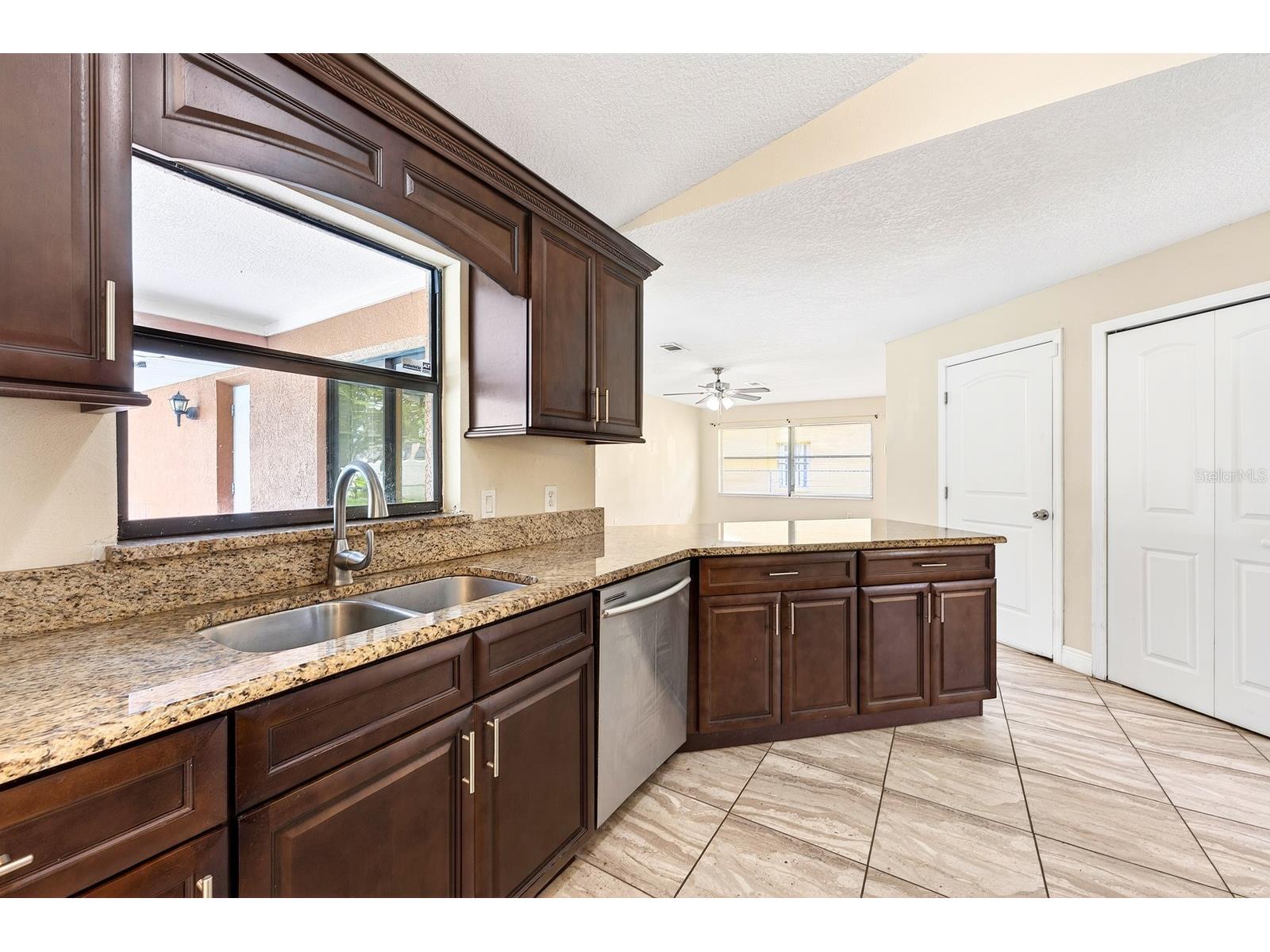 669 Deauville Court Kissimmee FL 34758 O6401279 image10