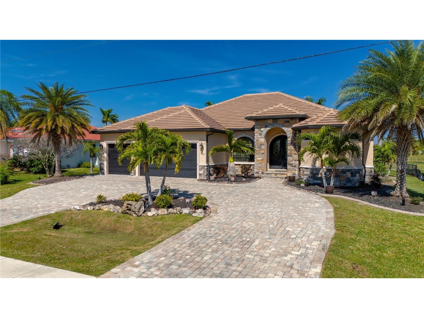 669 Monaco Drive Punta Gorda FL 33950 C7488995 image1
