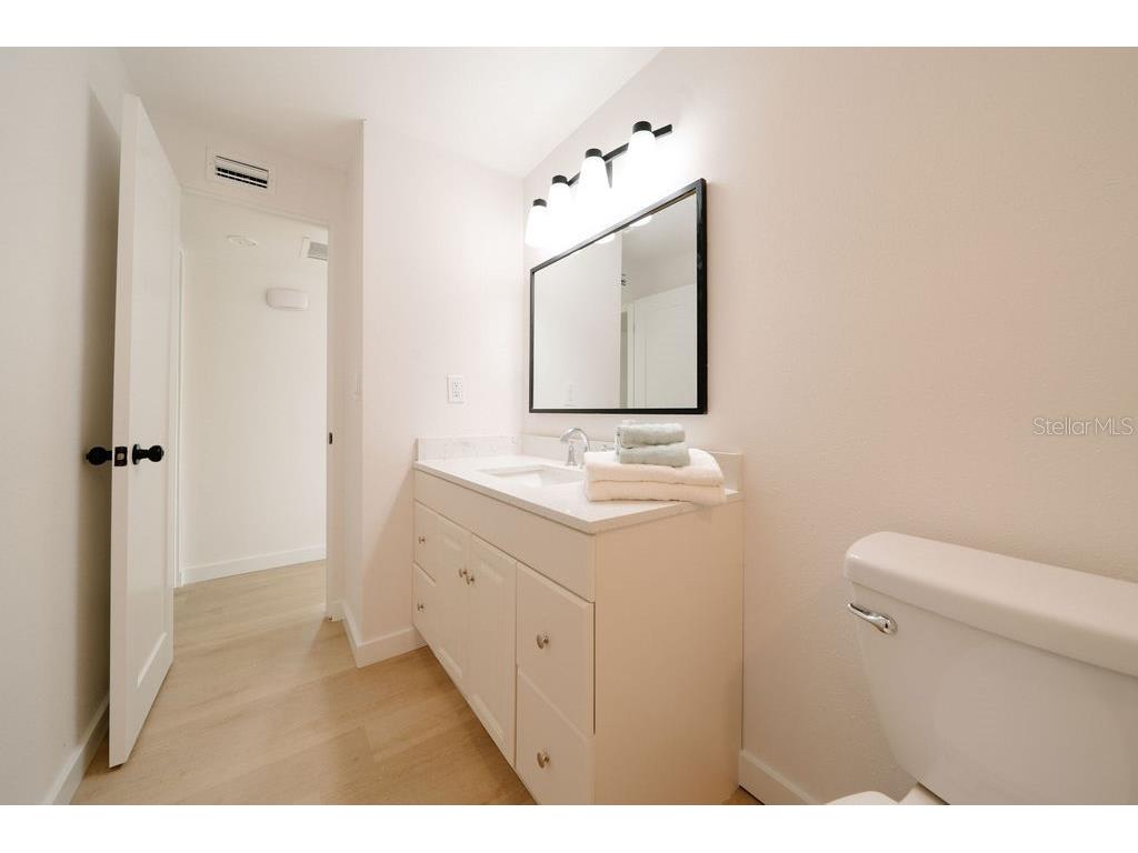 669 Spanish Drive N #21 Longboat Key FL 34228 A4653816 image15