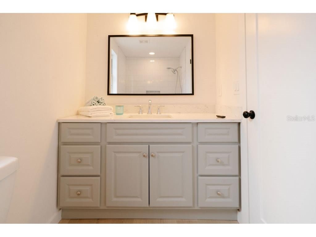 669 Spanish Drive N #21 Longboat Key FL 34228 A4653816 image9