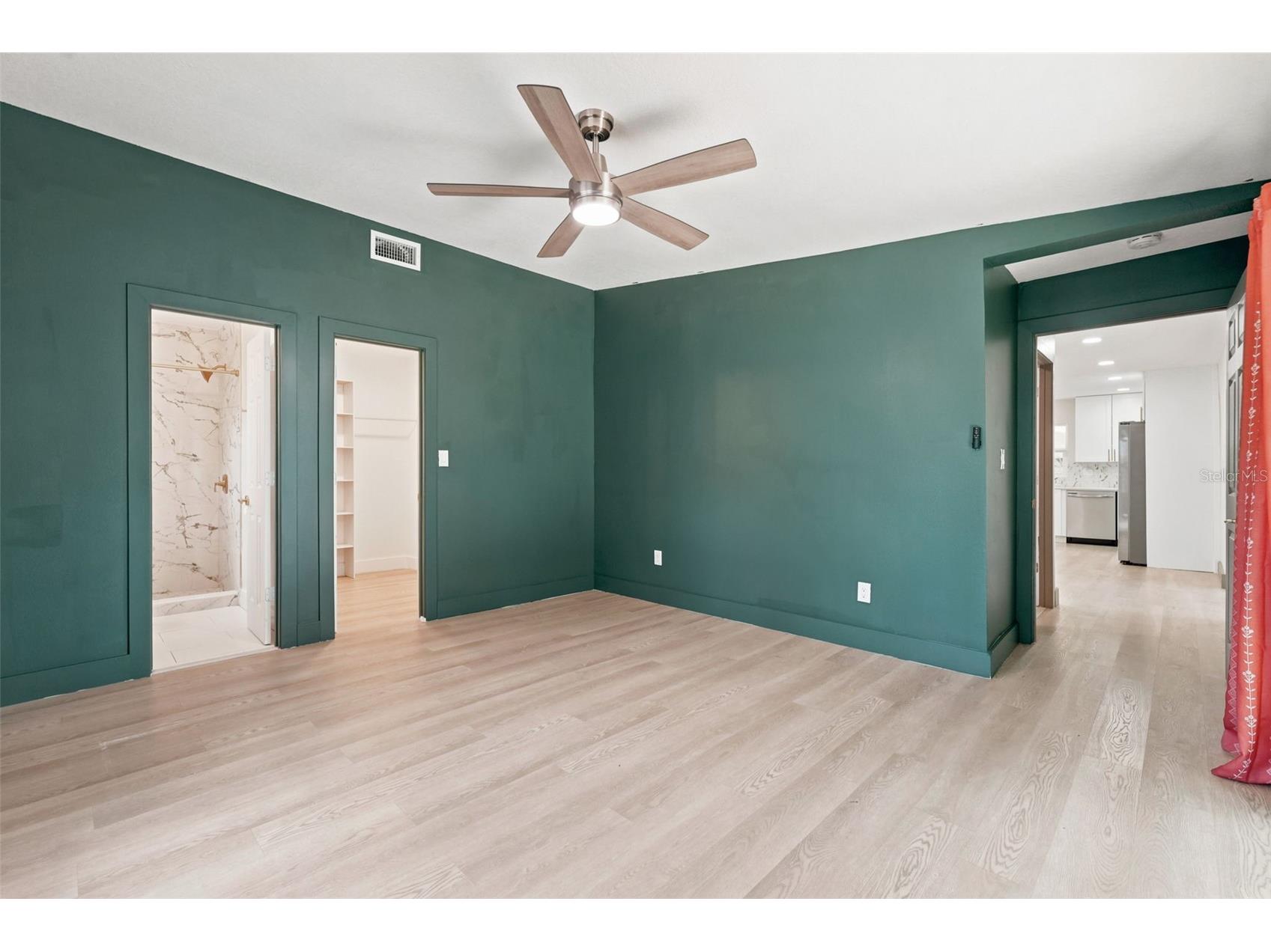 6691 56th Avenue N Saint Petersburg FL 33709 TB8520498 image14