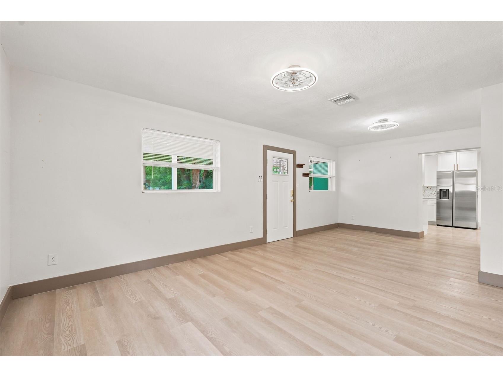 6691 56th Avenue N Saint Petersburg FL 33709 TB8520498 image5