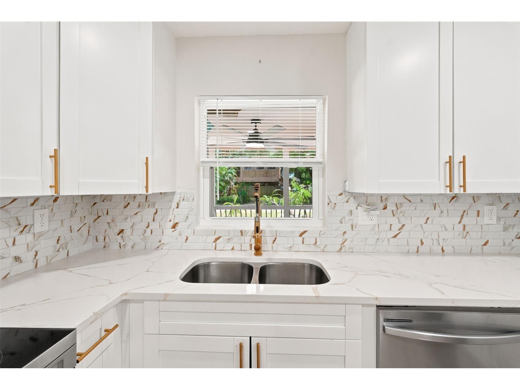6691 56th Avenue N Saint Petersburg FL 33709 TB8520498 image7