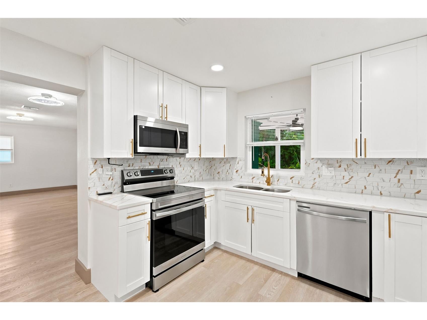 6691 56th Avenue N Saint Petersburg FL 33709 TB8520498 image9