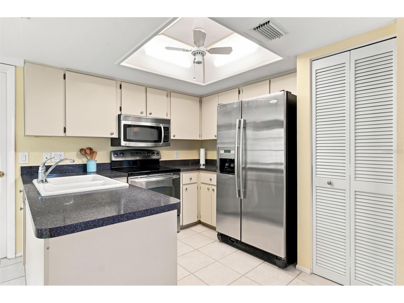 6695 Pin Oak Court Spring Hill FL 34606 W7887339 image7